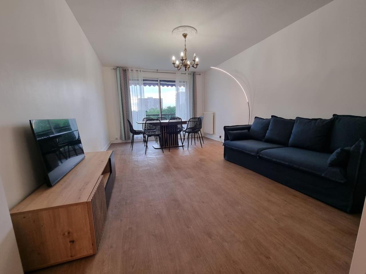 Grand Appartement 3 Chambres Disney - Paris - 82M2 Neuilly-sur-Marne Zewnętrze zdjęcie
