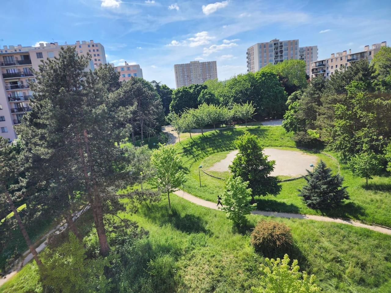 Grand Appartement 3 Chambres Disney - Paris - 82M2 Neuilly-sur-Marne Zewnętrze zdjęcie